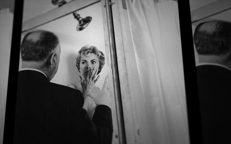 apodomoume-ti-diasimoteri-kinimatografiki-kraugi-apo-to-psuxo-tou-hitchcock-sto-exile-room