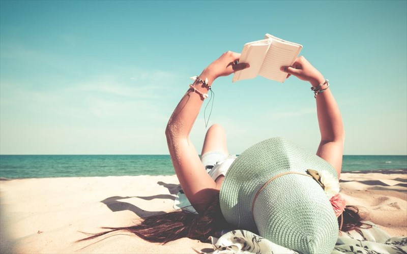 bazaar-diabasmenon-biblion-kai-eksasfalizoume-apo-tora-tin-parea-tis-paralias