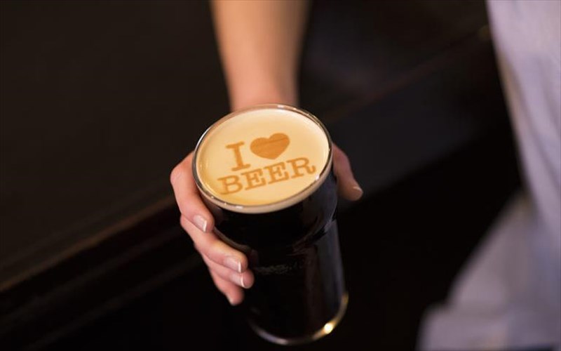 mpira-me-minuma-kuriolektika