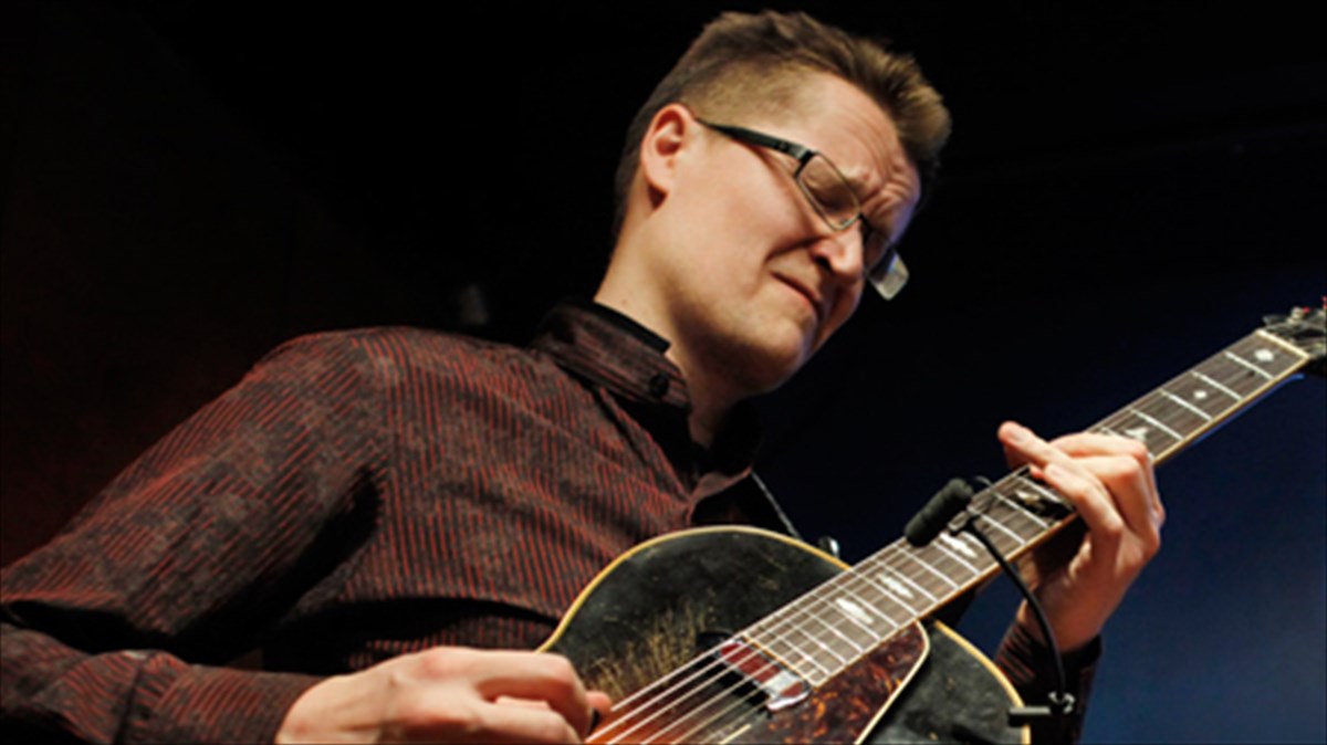 h-elliniki-tzaz-giortazei