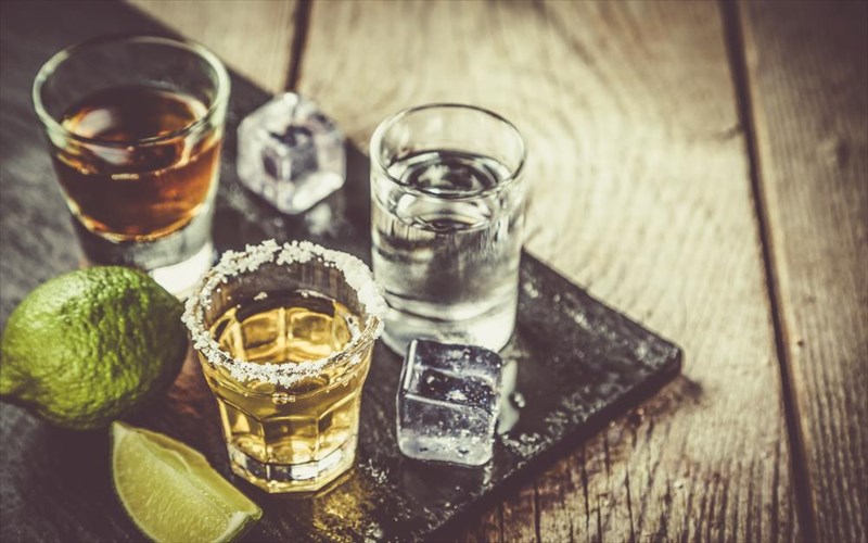 alkool-8-muthoi-kai-alitheies-muthoi-kai-alitheies