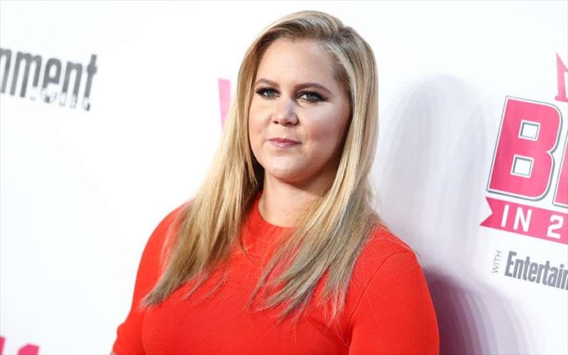 i-amy-schumer-mila-gia-ti-diki-tis-seksoualiki-kakopoiisi