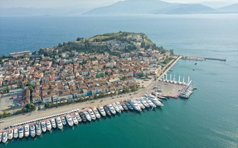to-5o-mediterranean-yacht-show-espase-ta-rekor-sto-nauplio