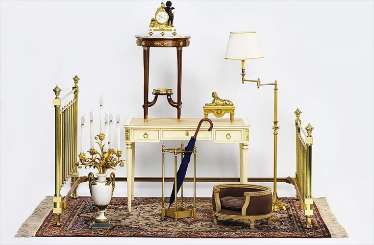 poso-kostizei-to-grafeio-tis-coco-chanel-kai-to-krebati-tis-audrey-hepburn