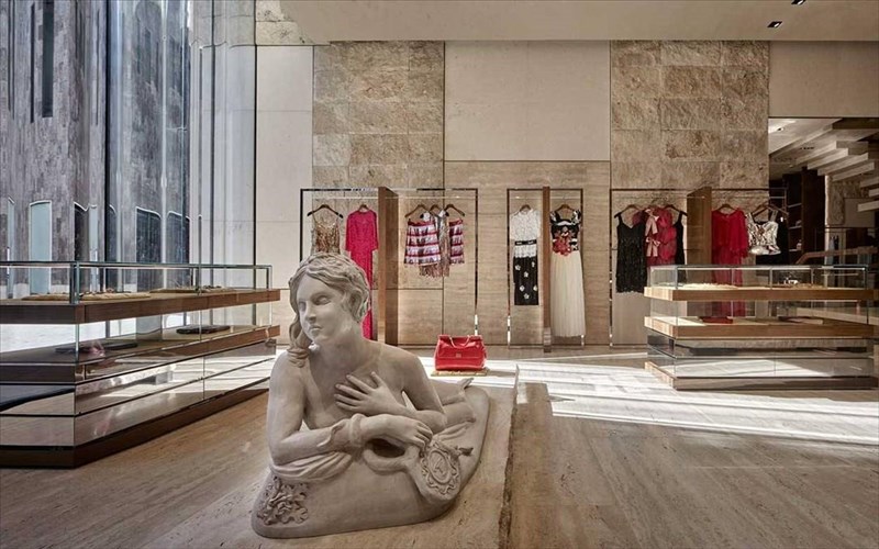 poios-oikos-mimeitai-tin-arxitektoniki-diasimis-operas