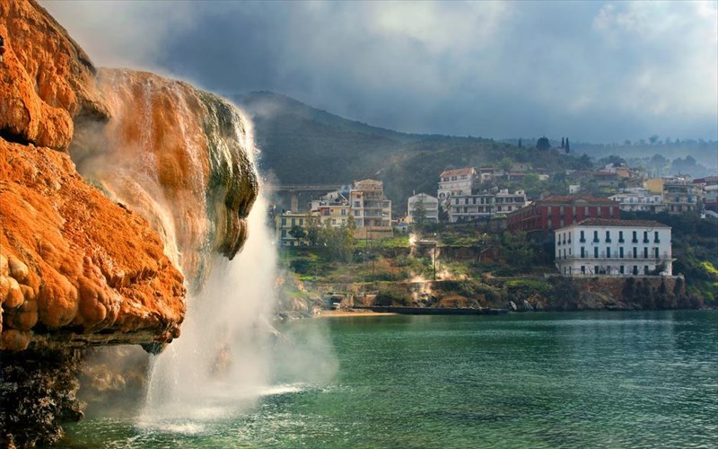 pente-staseis-stin-omorfi-euboia