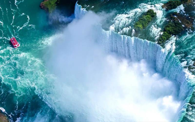 thaumazoume-13-panemorfa-simeia-tou-planiti-apo-psila