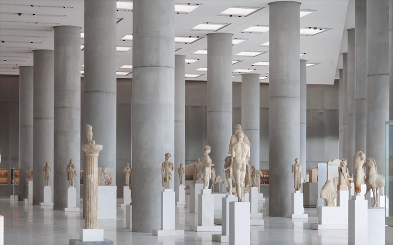 to-mouseio-tis-akropolis-giortazei-ti-diethni-imera-mouseion