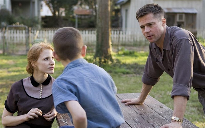 ta-kladia-tou-dentrou-tis-zois-tou-malick-sunexizoun-na-megalonoun