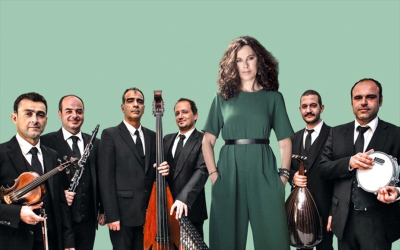 i-eleutheria-arbanitaki-kai-oi-takim-tin-idia-stigmi-sto-irodeio-se-mia-monadiki-sunaulia