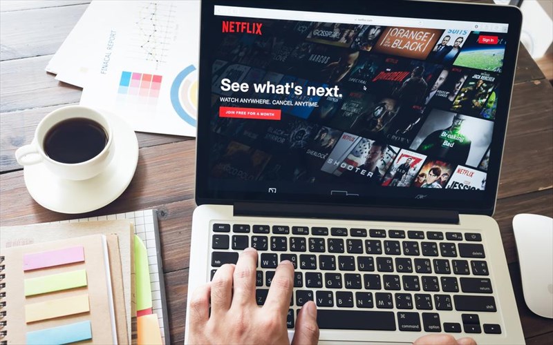 to-netflix-tha-exei-1000-prototupes-seires-kai-tainies-mexri-to-telos-tou-2018