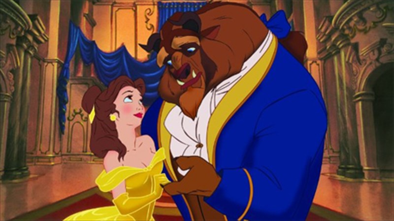 xristougenna-me-ti-magiki-mousiki-ton-tainion-tou-ntisnei