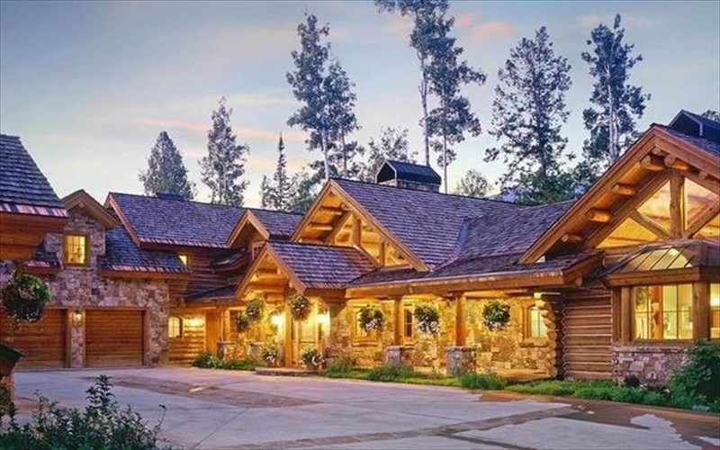 to-spiti-pou-noikiase-i-ariana-grande-einai-grande-ariana-grande-einai-grande