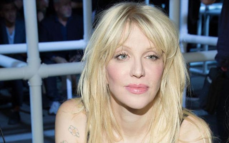 antimetopi-me-sobares-katigories-apagogis-i-courtney-love-courtney-love