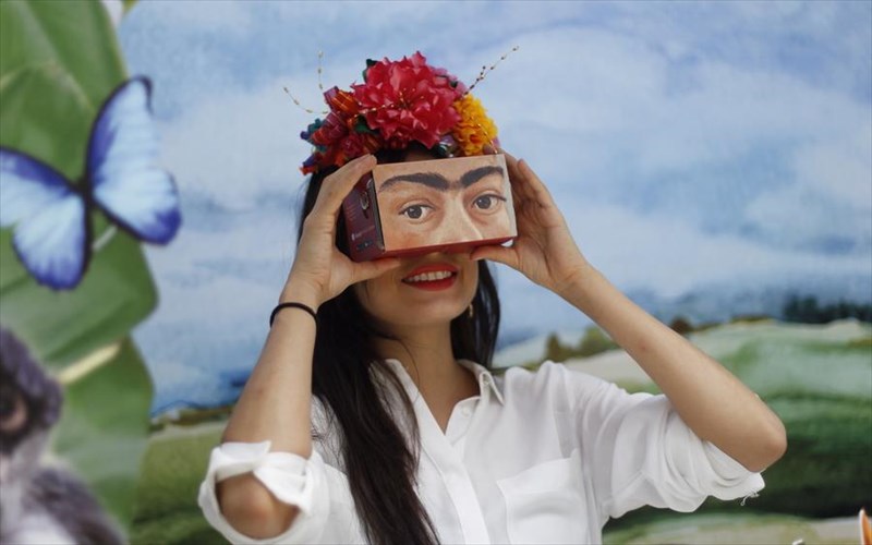 faces-of-frida-10-alitheies-gia-ti-gunaika-pou-metetrepse-ton-pono-se-polutimo-kamba