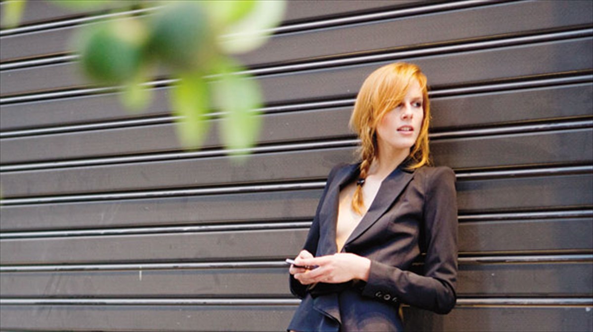 to-stul-ton-thessalonikeon-se-ena-leukoma