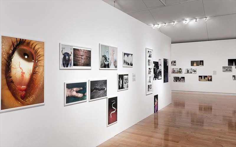 to-athens-photo-festival-2018-fernei-80-kallitexnes-apo-32-xores-sto-mpenaki