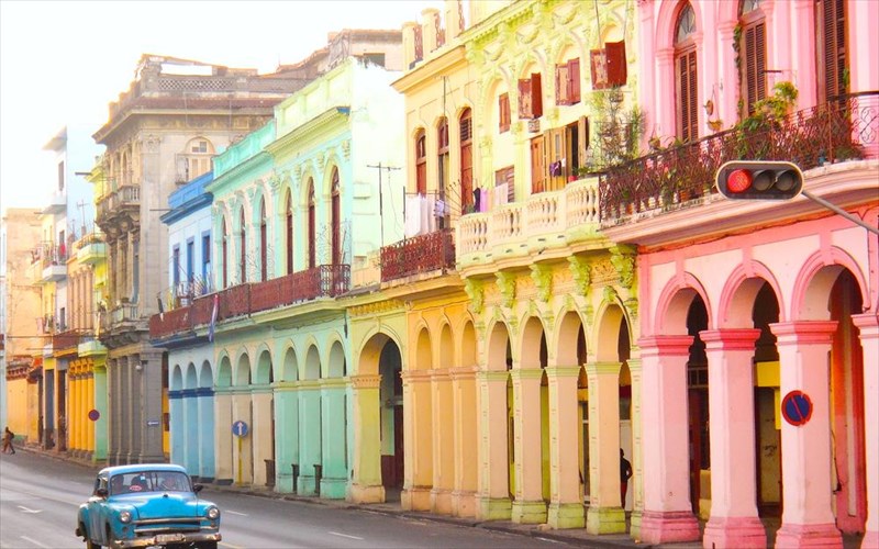 ena-logotexniko-taksidi-apo-tin-argentini-eos-tin-kouba