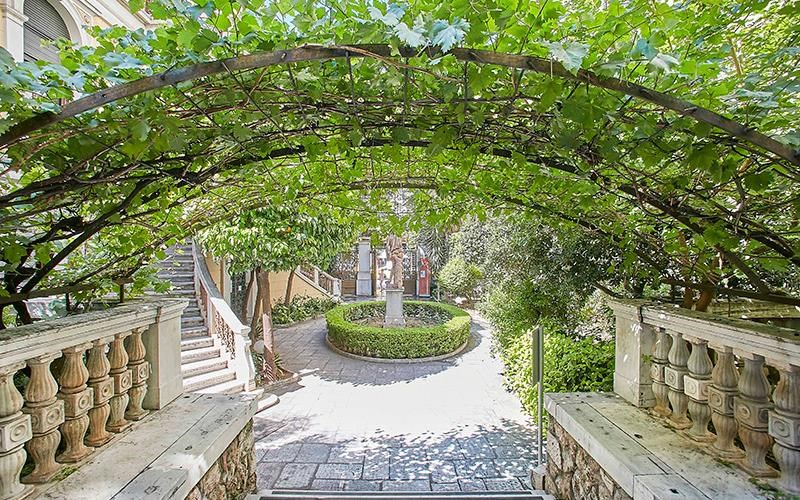 sabbatiatika-logotexnika-proina-tou-iouniou-ston-uperoxo-kipo-tou-nomismatikou