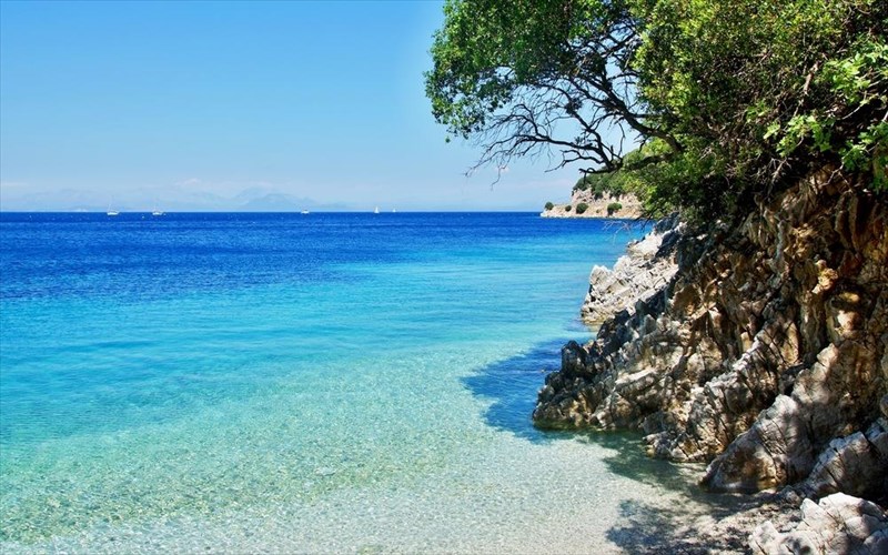 pou-pame-fetos-diakopes-nisiotikes-protaseis-gia-ola-ta-gousta