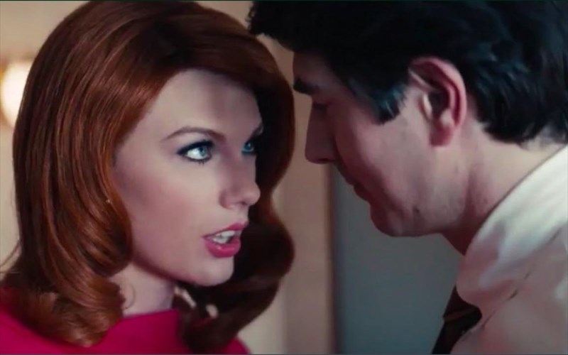 deite-tin-taylor-swift-os-kokkinomalla-antroxoristra-sto-neo-binteo-ton-sugarland