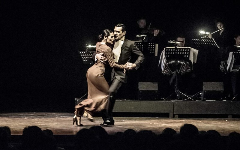 taksidi-sti-mageia-tou-authentikou-argentinikou-tango