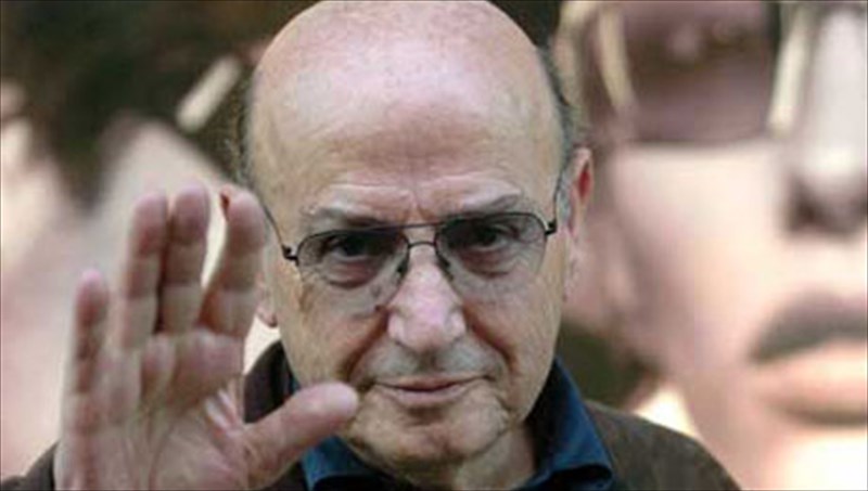 politistiki-anadromi-tis-xronias-pou-efuge