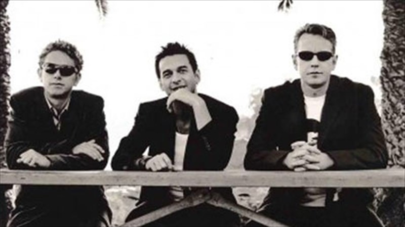 ton-erxomeno-martio-to-neo-almpoum-ton-depeche-mode