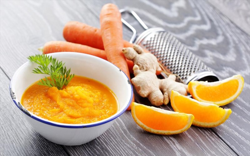 krua-soupa-me-tzintzer-kai-karoto-gia-entono-maurisma