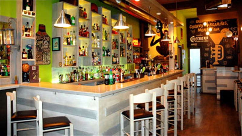 to-monkey-bar-ftiaxnei-ena-cocktail-apokleistika-gia-to-clicklife