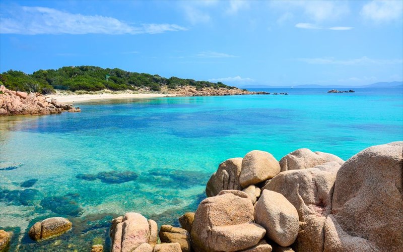 diakopes-sto-eksoteriko-tesseris-epiloges-gia-kathe-gousto