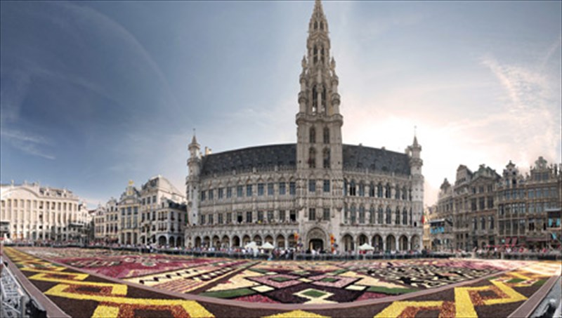 brukselles-i-europaiki-proteuousa-me-tin-ekpliktiki-mpira-europaiki-proteuousa-me-tin-ekpliktiki-mpira