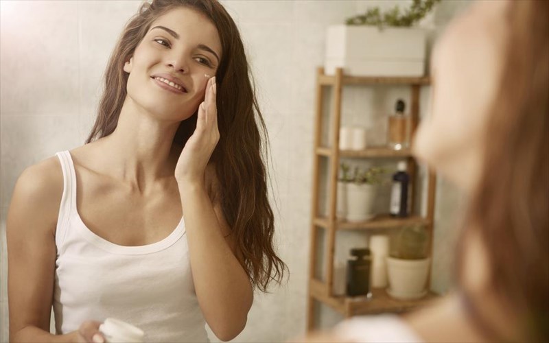 eseis-poses-kremes-balate-simera-sto-prosopo-sas