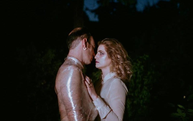 tha-oneireuesai-pali-mia-kainouria-foresia-me-ti-maria-kitsou-sto-theatro-thiseion