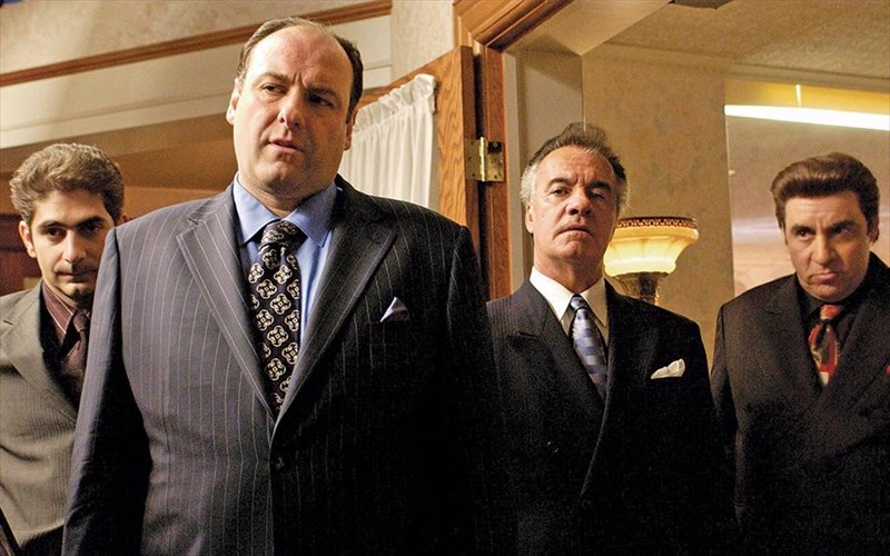 erxetai-prikouel-tainia-gia-tous-sopranos