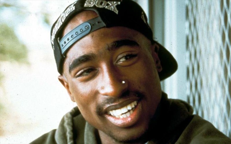 anoikse-ksana-o-fakelos-tis-dolofonias-tou-tupac-shakur-fakelos-tis-dolofonias-tou-tupac-shakur