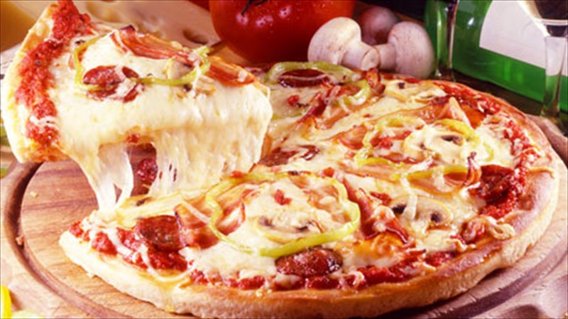 pos-na-ftiaksete-tin-teleia-pitsa