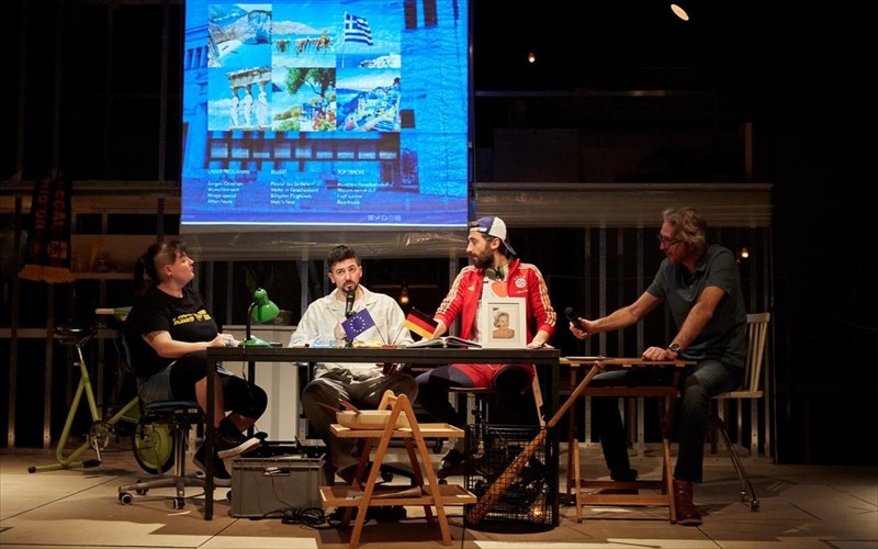 ellas-monaxou-apo-tous-aza-tsinikori