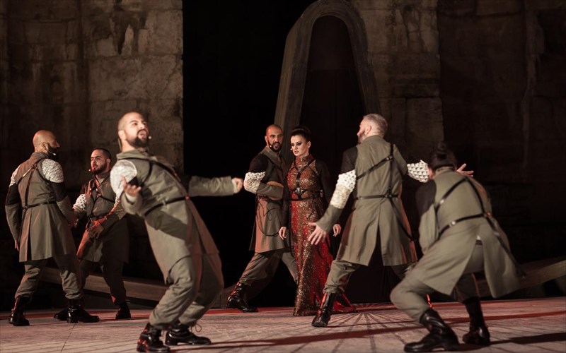 perses-i-tragodia-tis-istorias-sto-ruthmotou-ari-mpiniari