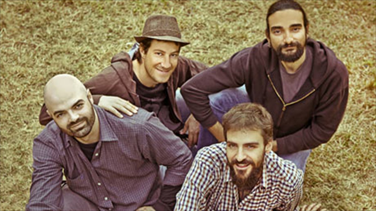 oi-kollektiva-epistrefoun-ston-stauro-tou-notou