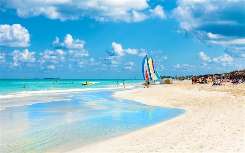 oi-pio-omorfes-paralies-tis-karaibikis