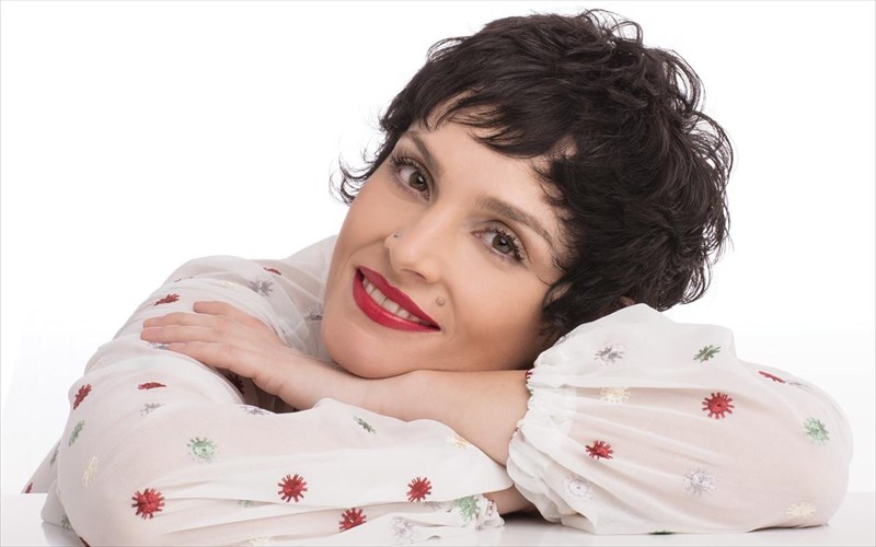 o-septembrios-argei-alla-otan-erthei-fernei-tin-eleonora-stin-texnopoli