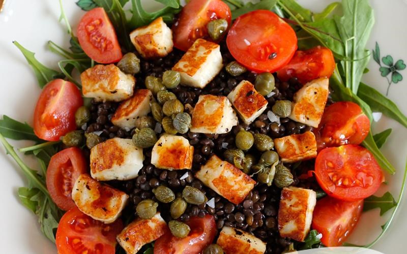 kalokairini-salata-me-to-xabiari-tis-fakis