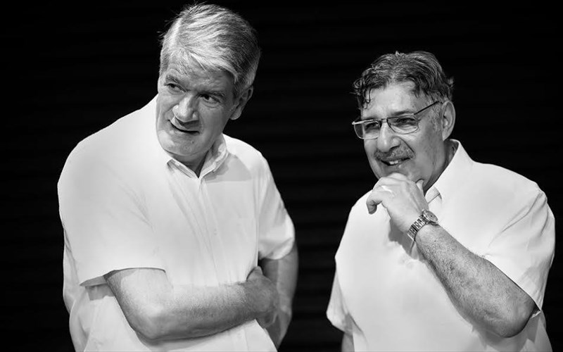 filippos-sofianos-kai-peris-mixailidis-paizoun-tabli