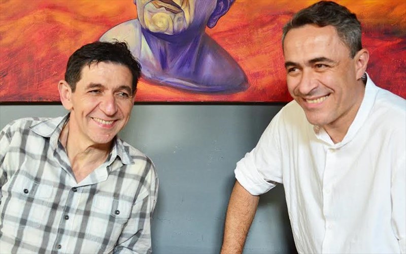 mia-xristougenniatiki-istoria-me-tous-thanasi-kourlampa-kai-gerasimo-skiadaresi