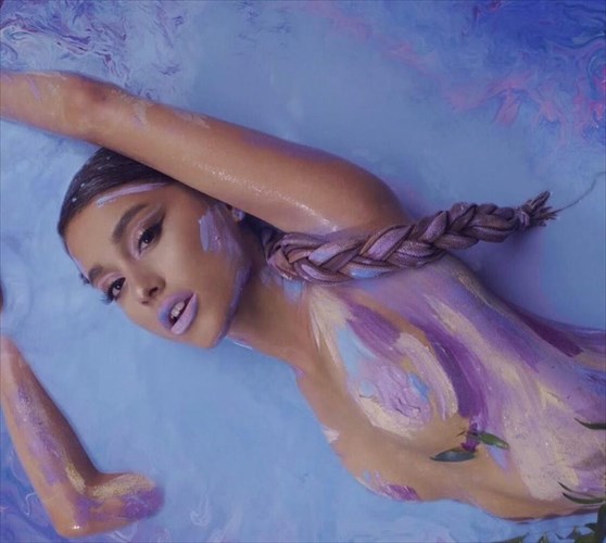 apo-pote-o-theos-tis-omorfias-einai-gunaika-theos-tis-omorfias-einai-gunaika