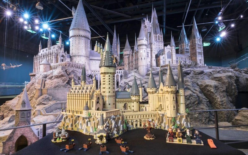 erxetai-to-pio-epiko-set-tis-lego-gia-tous-latreis-tou-xari-poter