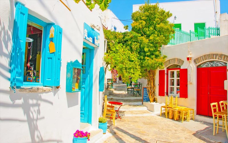 taksidi-stis-pio-omorfes-xores-ellinikon-nision