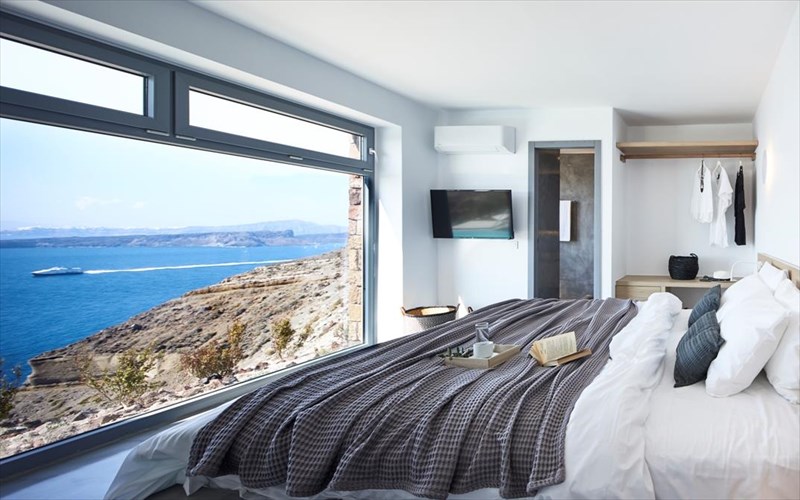 i-aqua-vista-hotels-epekteinetai-kai-i-diamoni-sti-santorini-apogeionetai-diamoni-sti-santorini-apogeionetai