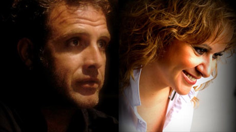 mousiko-taksidi-me-tin-pena-4-monadikon-ellinon-stixourgon-monadikon-ellinon-stixourgon